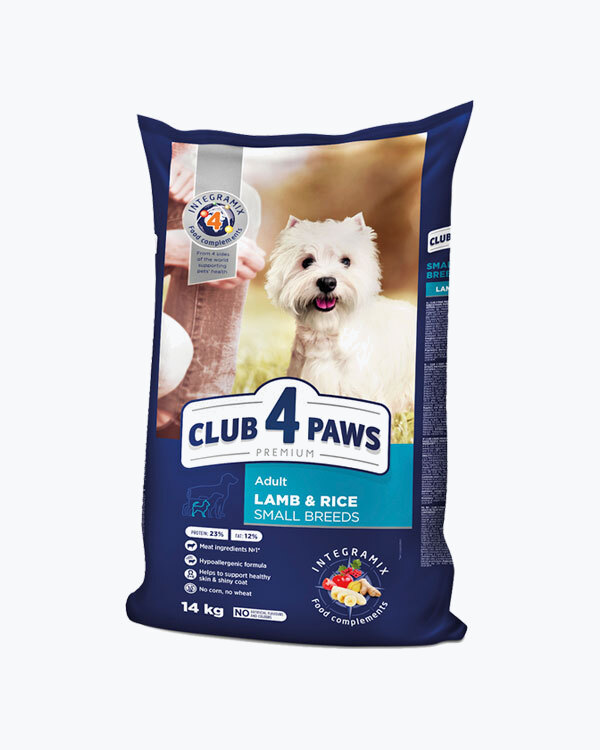 Сухий корм Club 4 Paws для дорослих собак дрібних порід, з ягням та рисом, 14 кг